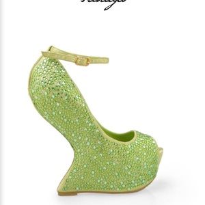 7 inch fully rhinestone heeless shoe